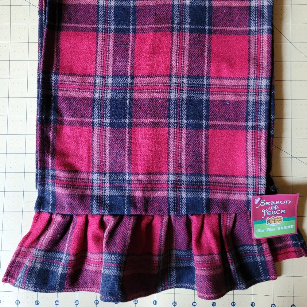 NWT's Lovely Black and Red Plaid Winter Scarf - Nice Gift Idea!
